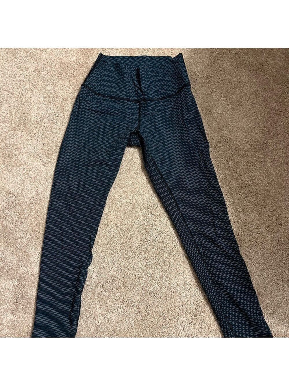 Lululemon Wunder Under High Rise Black and Teal Size 8
